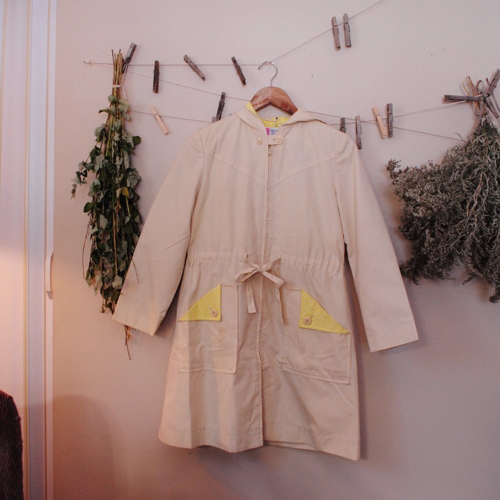 Vintage Sanyo Spring Rain Coat